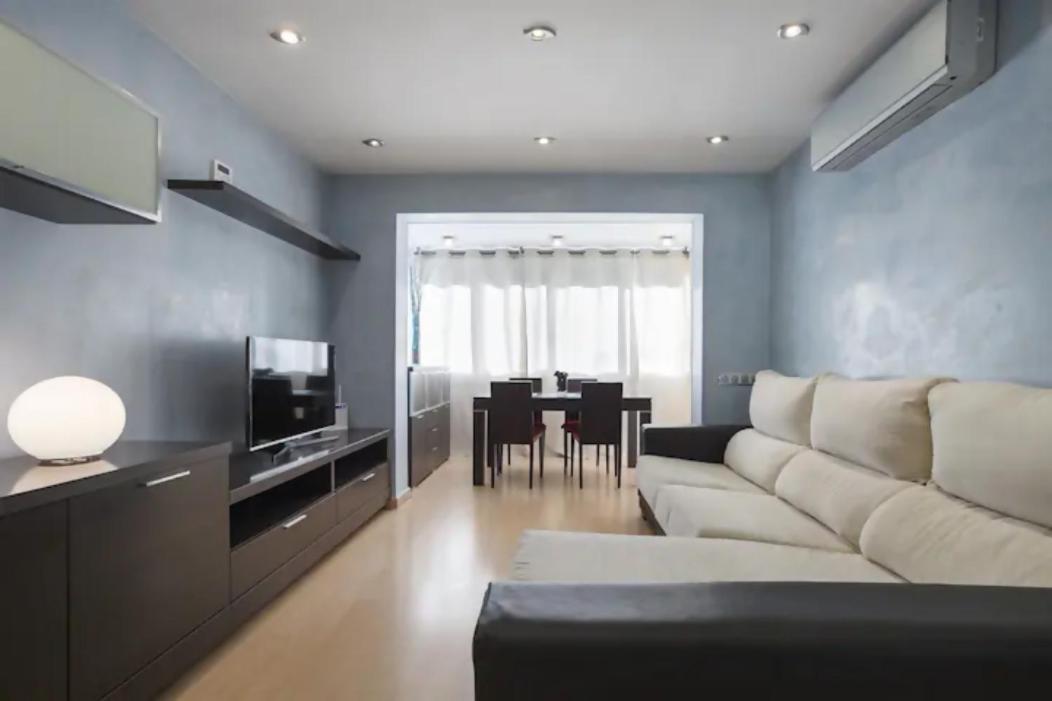 Playa Con Piscina Parking Y 2 Habitac